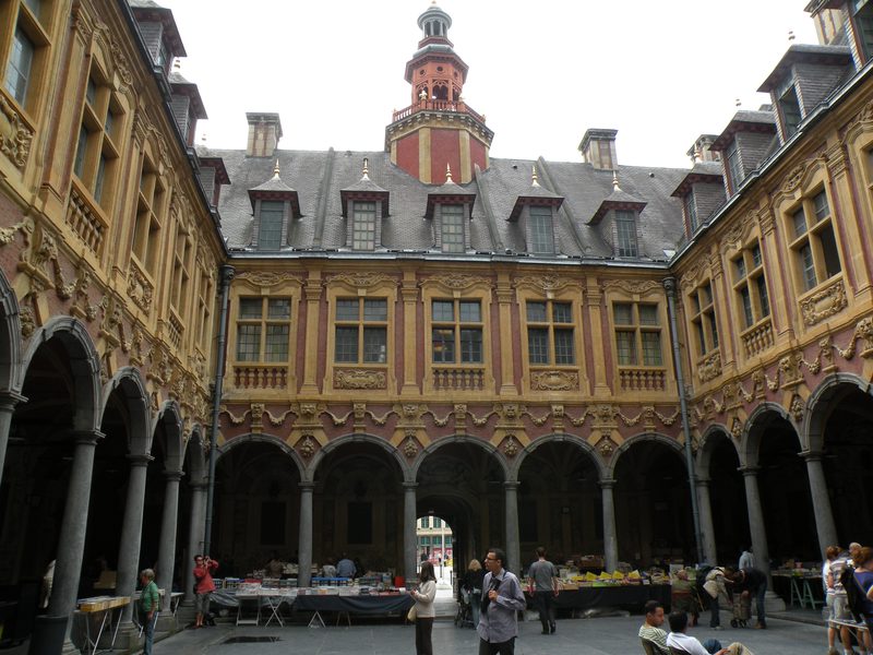  cour intérieure de la Vieille Bourse